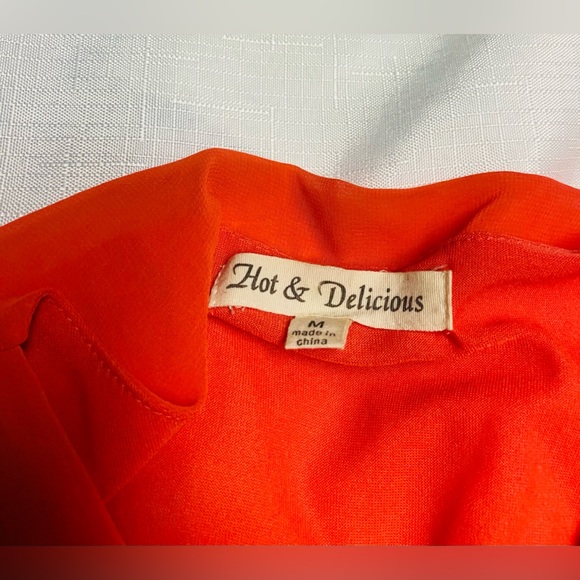 HOT AND DELICIOUS ORANGE DRESS. open sleeves with buttons details Size Medium. - Picture 2 of 9